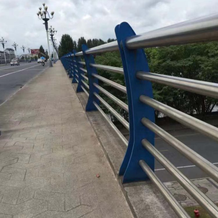 不銹鋼復(fù)合管護欄